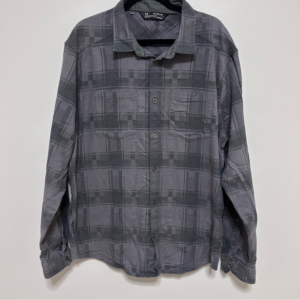 Under Armour Men's Gray Plaid Casual Button Down Shirt